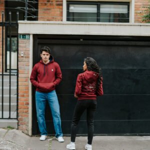 Home hoodie espalda vino unisex(1)